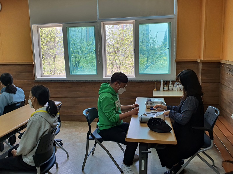 KakaoTalk_20220427_145810436_01.jpg